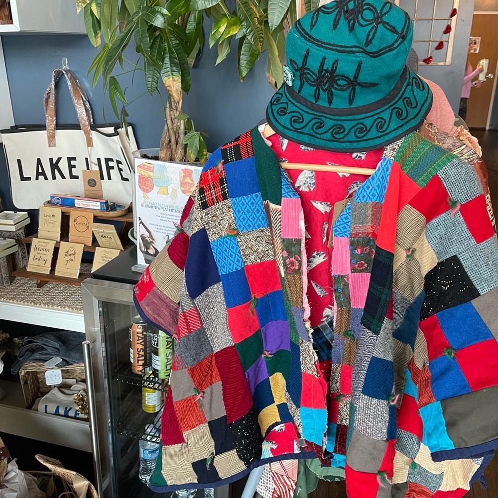 Handmade Colorful Patchwork Quilt Jacket - Picture 2 of 2